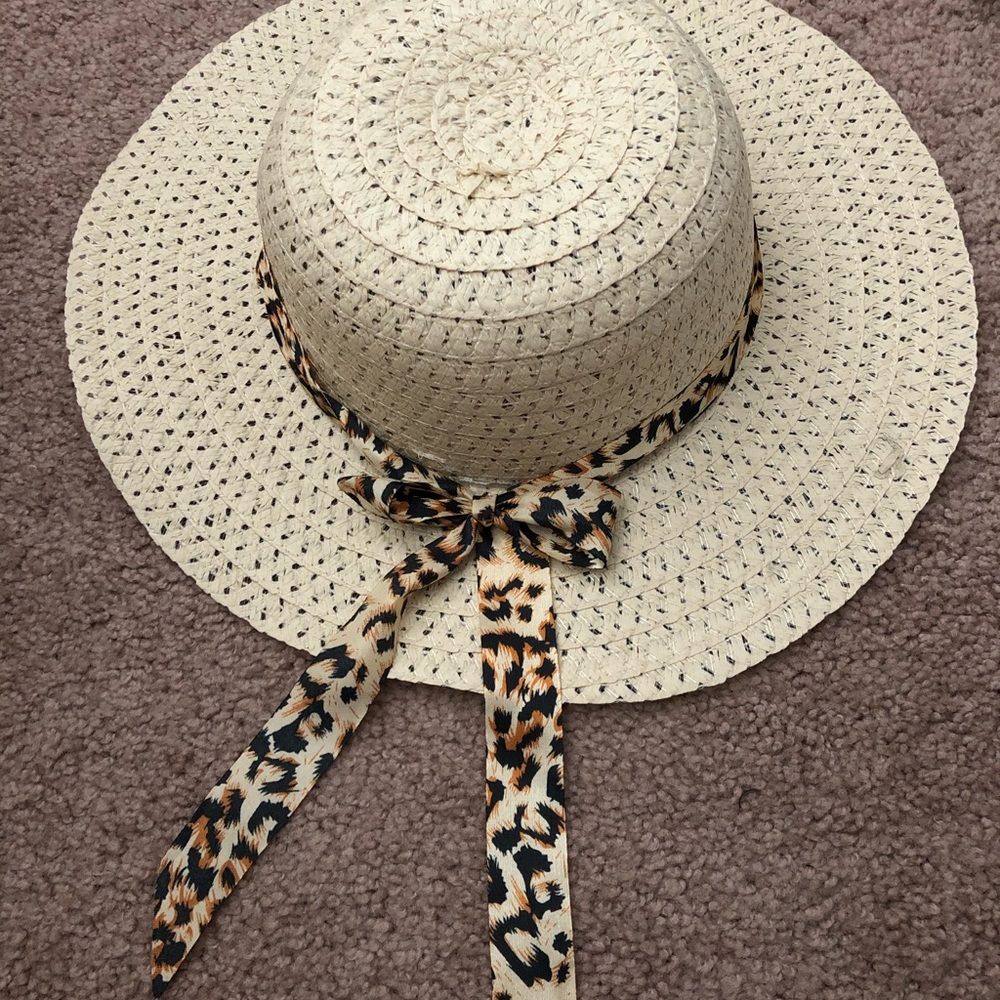 Straw hat - Picture 2 of 4